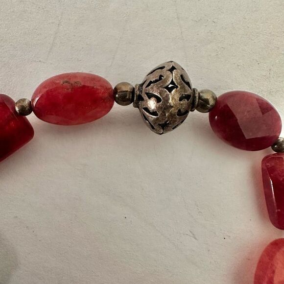 red aventurine and silver beaded bracelet - Picture 11 of 11